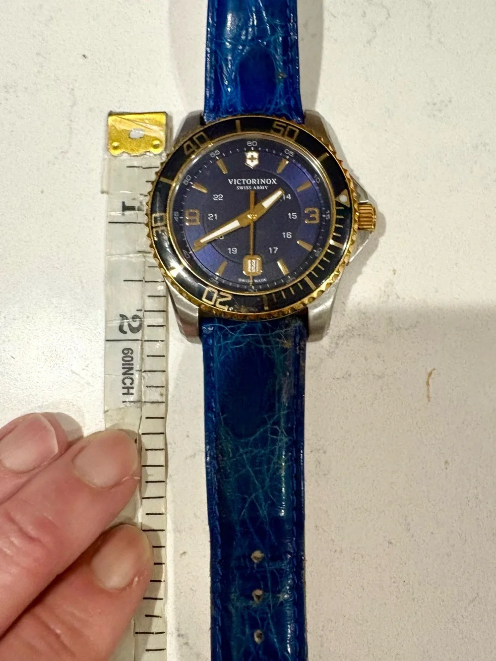 Victorinox Swiss Army 241789 Blue Diver Watch Sapphire Crocodile Strap